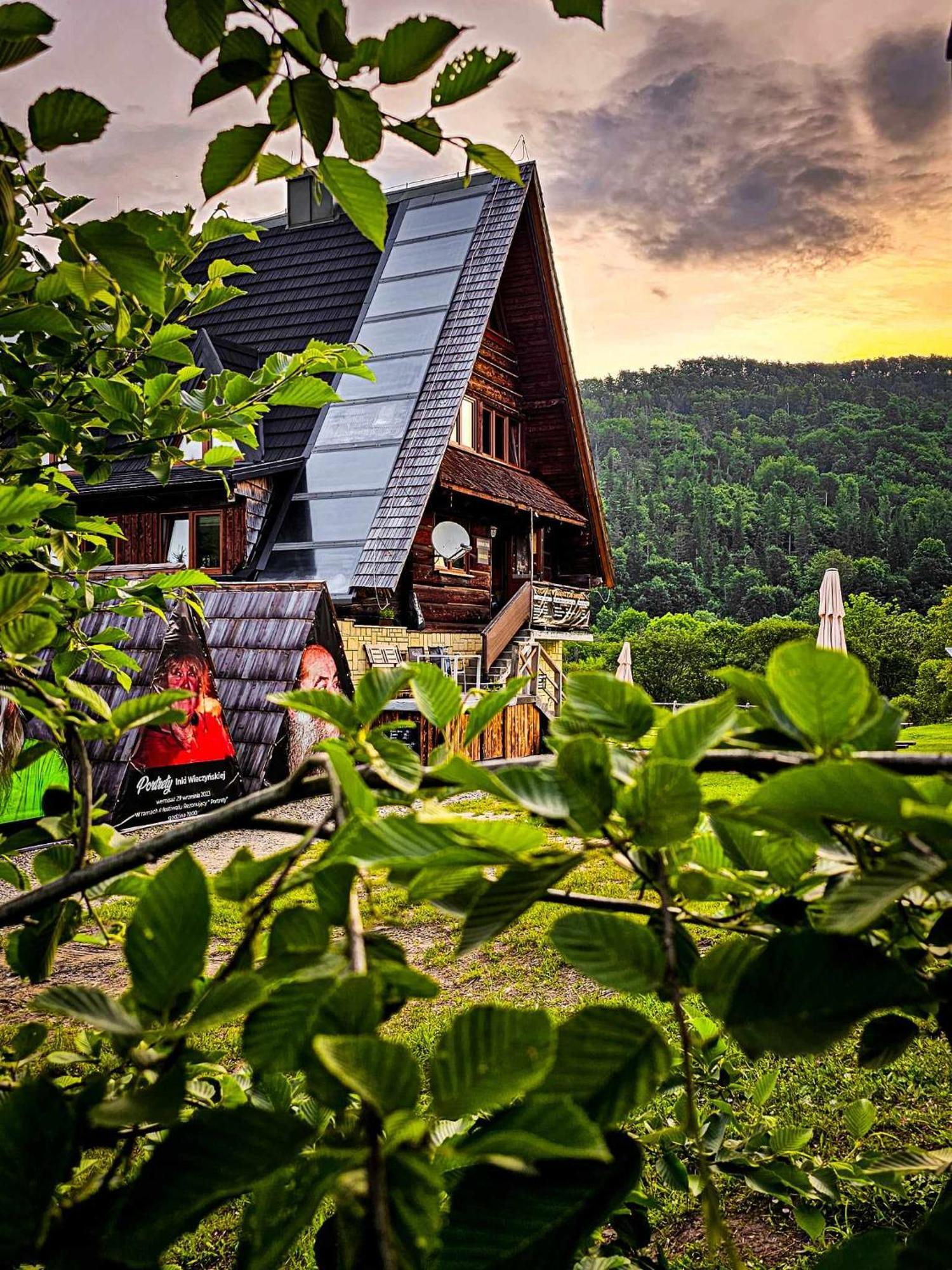 Bacowka Pttk Jaworzec Hostel Wetlina Exterior photo